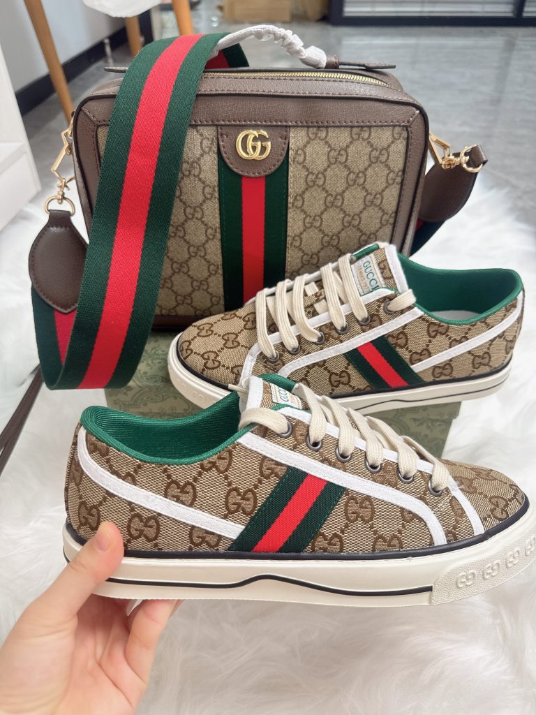 G-Bag+Sneakers (A200)G-Bag+Sneakers (A200)