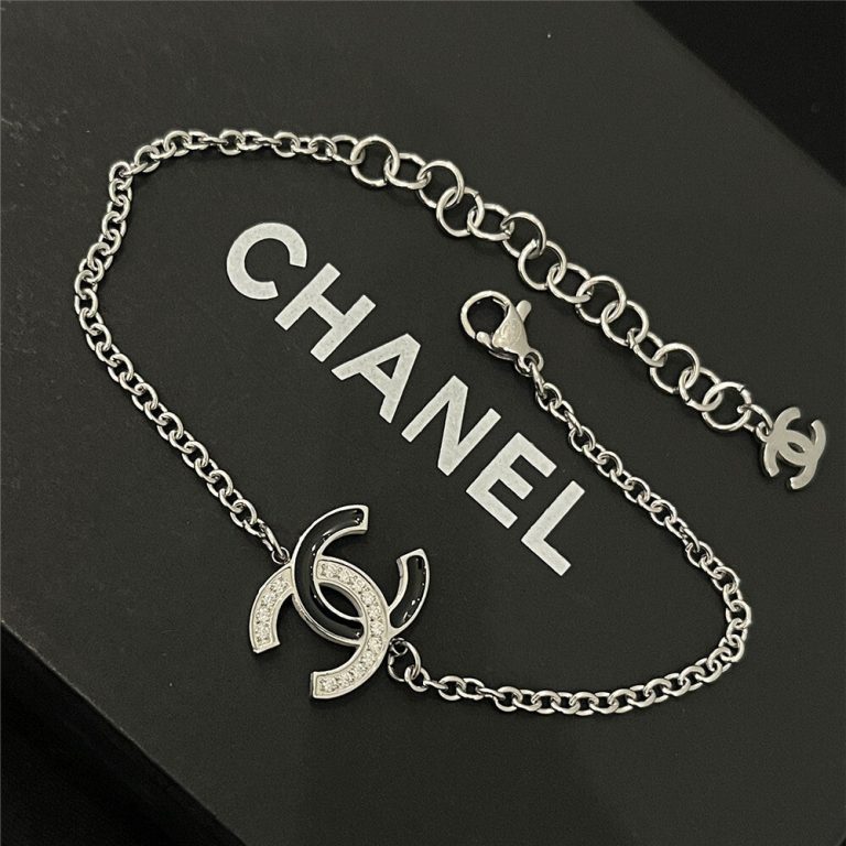 C-Bracelet (JSL218)C-Bracelet (JSL218)