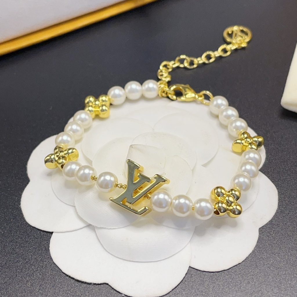 L-Bracelet（L158)L-Bracelet（L158)