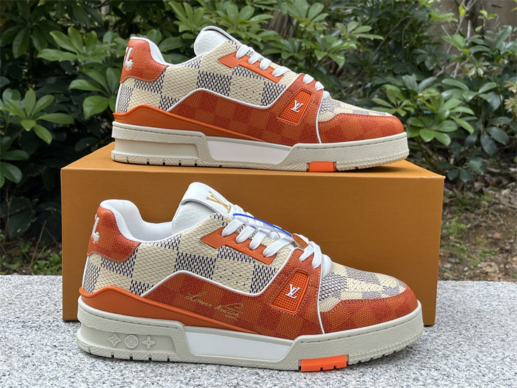 L- Orange Sneakers（DP2044）L- Orange Sneakers（DP2044）