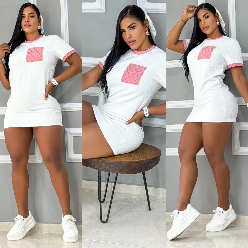 L-White Embossed Short-sleeved Dress(J2986)L-White Embossed Short-sleeved Dress(J2986)