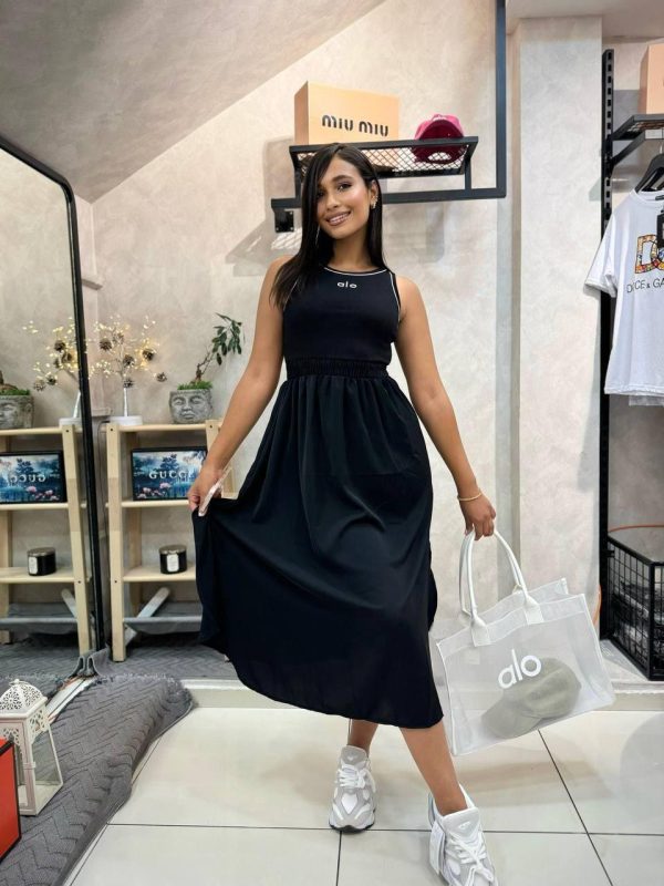 Alo-Black Dress（J5304）Alo-Black Dress（J5304）