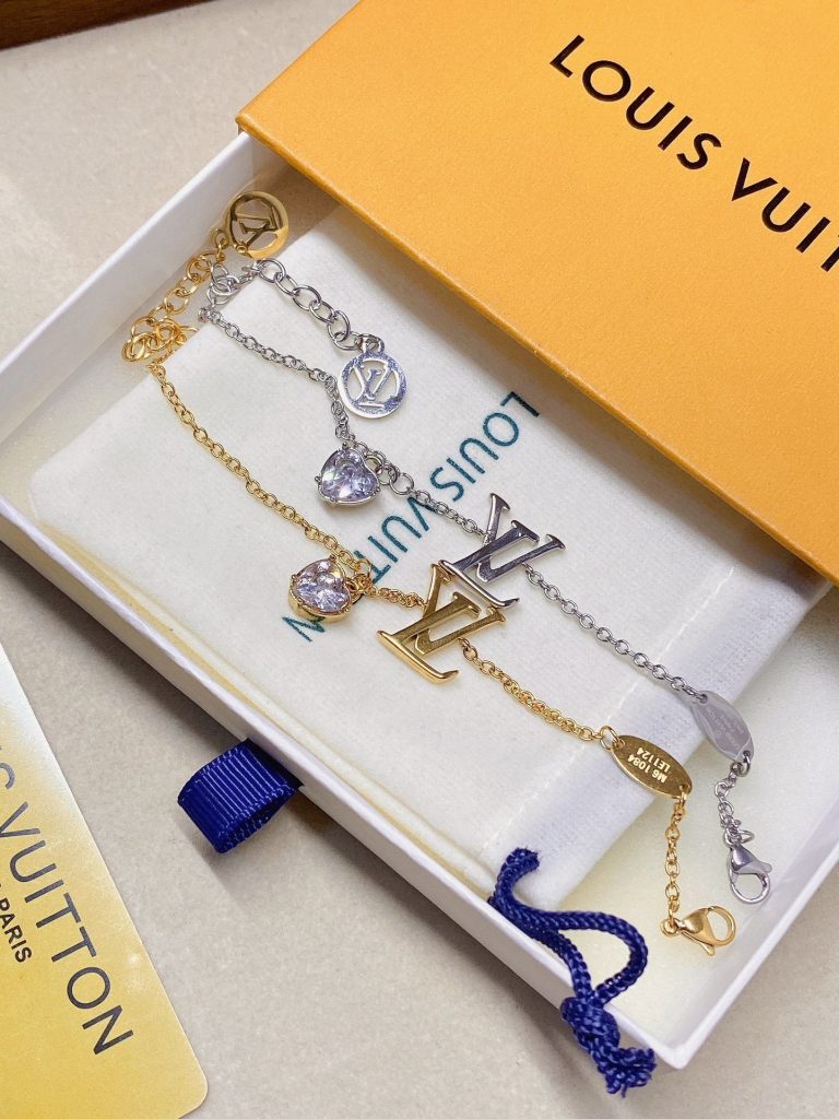 L-Bracelet (JSL203)L-Bracelet (JSL203)
