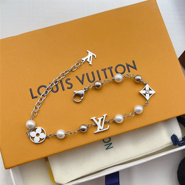 L-Bracelet (JSL199)L-Bracelet (JSL199)