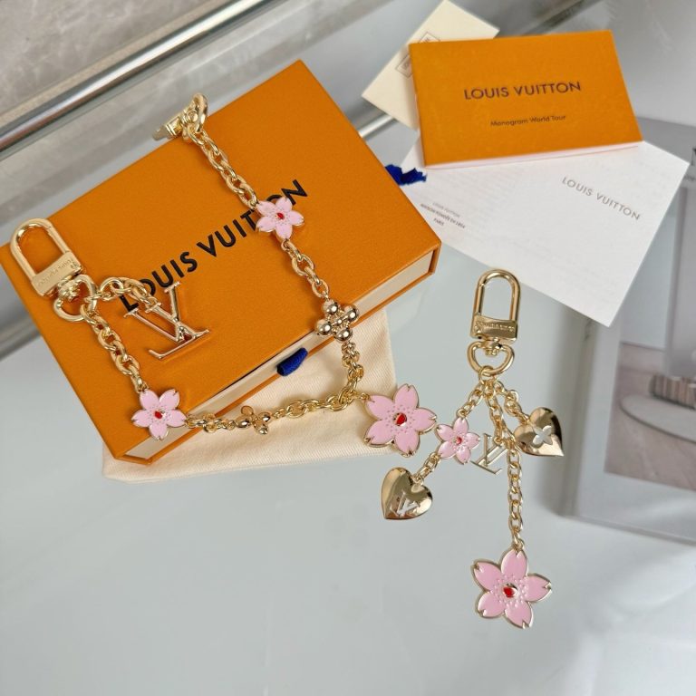 L- Sakura Keychain and Bag Charms Set (P33)L- Sakura Keychain and Bag Charms Set (P33)