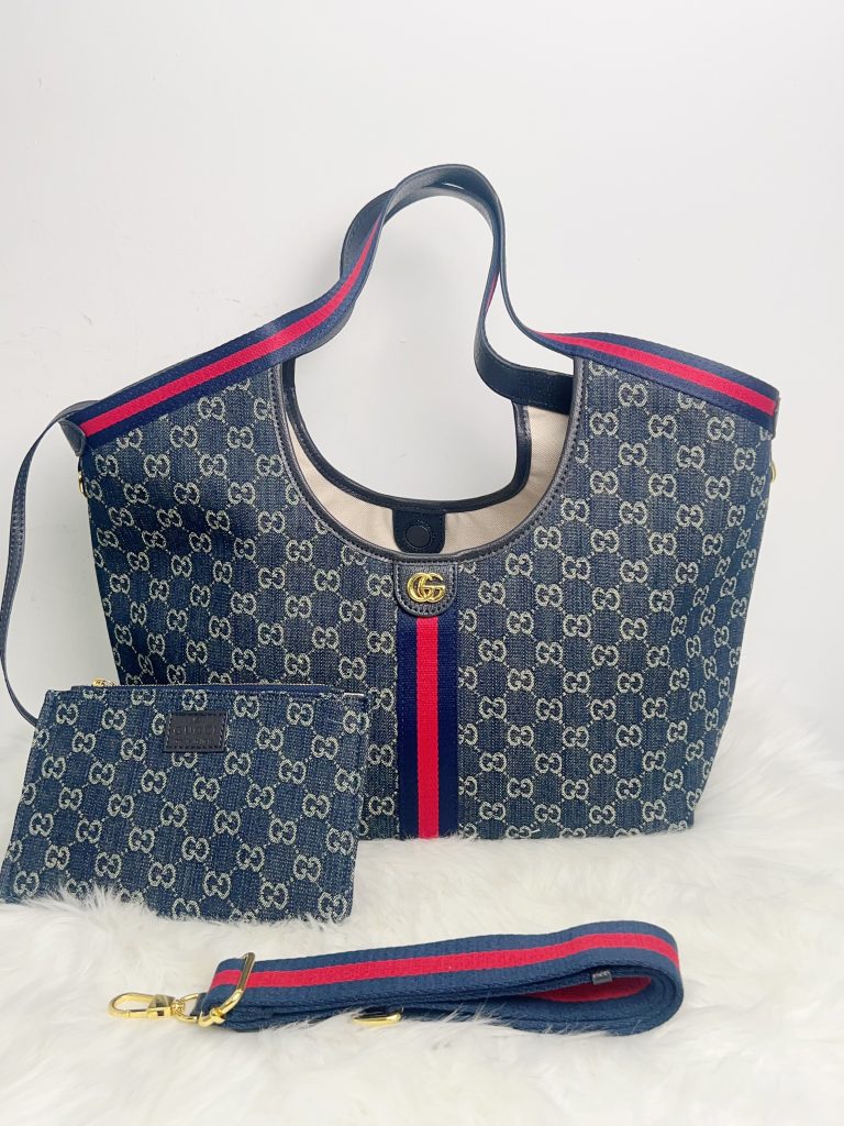 G-Tote Crossbody Bag (QC1209)G-Tote Crossbody Bag (QC1209)