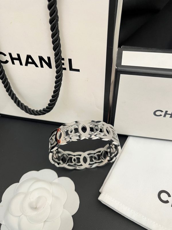C-Classic Hollow out Bracelet(XS370)C-Classic Hollow out Bracelet(XS370)