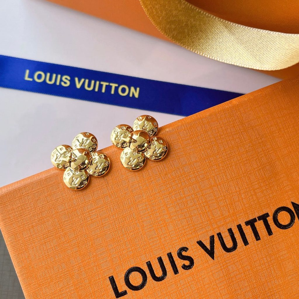 LV-Flower Stud Earrings(A839)LV-Flower Stud Earrings(A839)